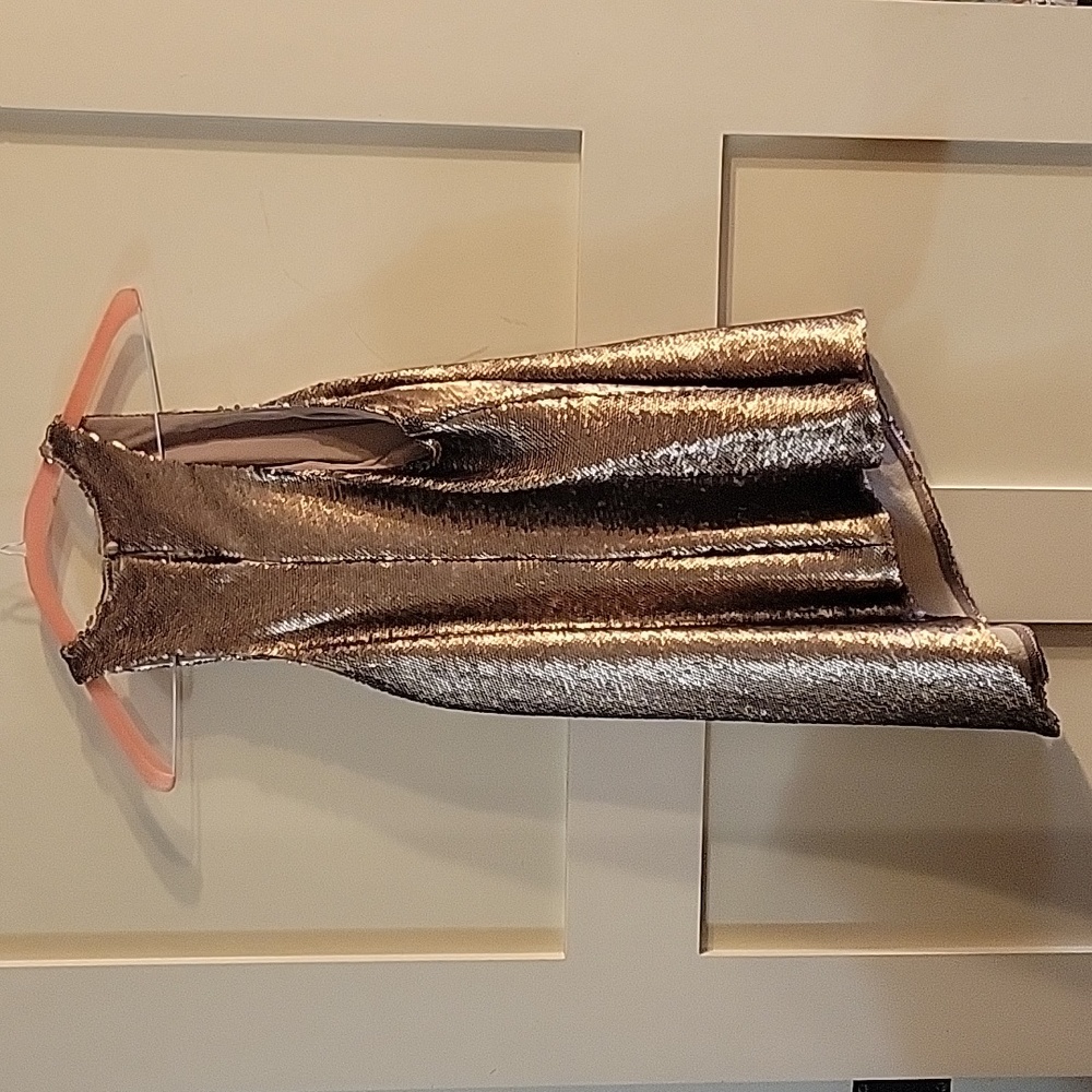 Sequin ASymetrical Tank - Picture 2 of 7